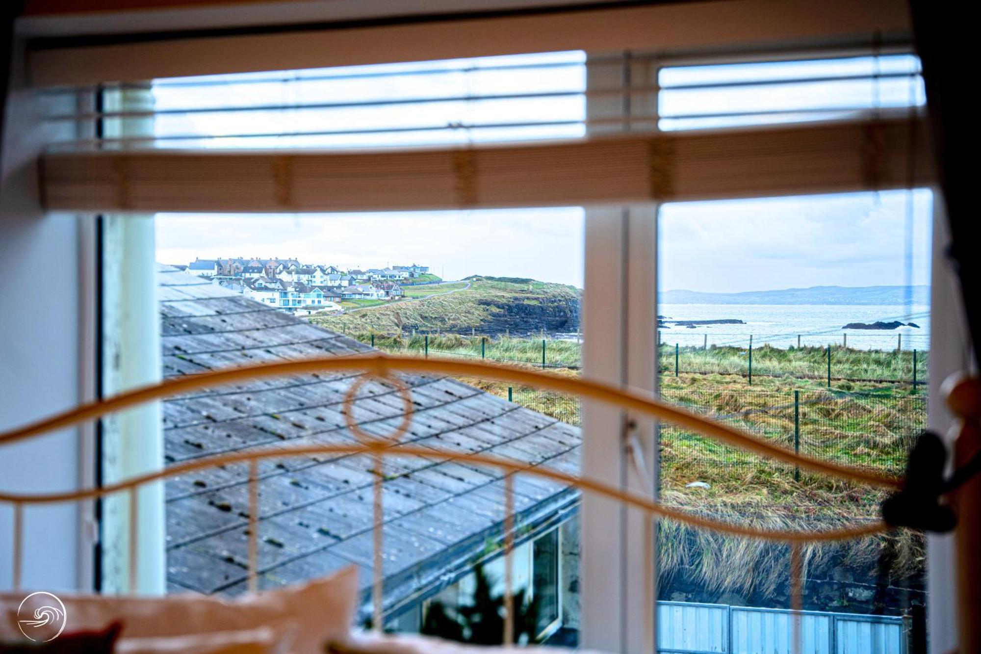 5 West Beach - Portrush By The Sea 외부 사진